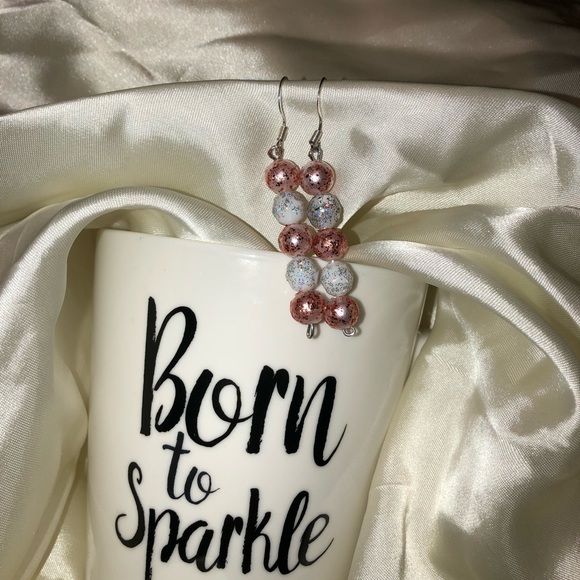 Red & White Sparkle Christmas earrings NEW - Picture 4 of 6